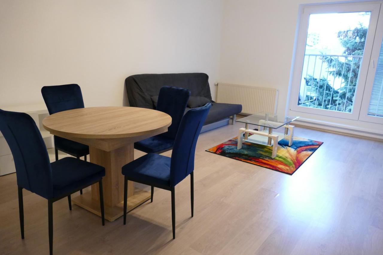 Modern And Light 2-Room Apartment Відень Екстер'єр фото
